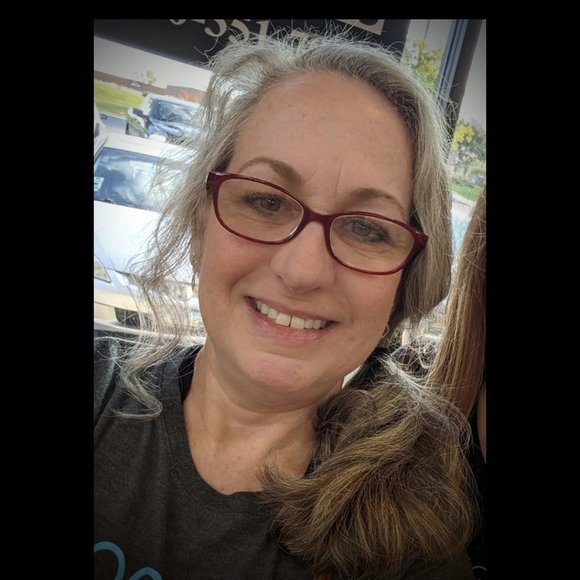 Meet your Posher, Becky - Picture 1 of 1